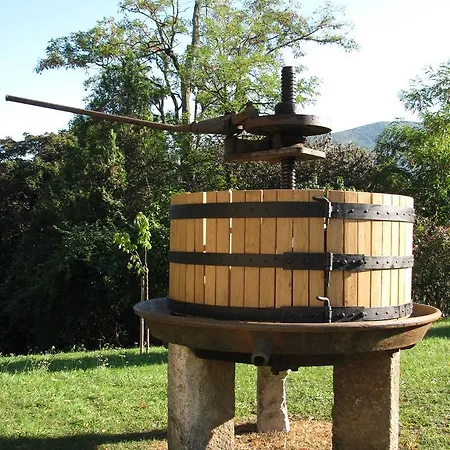 Domaine Du Pressoir Bed & Breakfast *