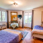 Bed & Breakfast Domaine Du Pressoir 3*