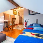 Domaine Du Pressoir Bed & Breakfast