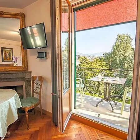 Domaine Du Pressoir Bed & Breakfast