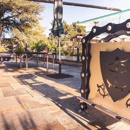 Domaine Du Pressoir فندق مبيت وإفطار أمْبييّي